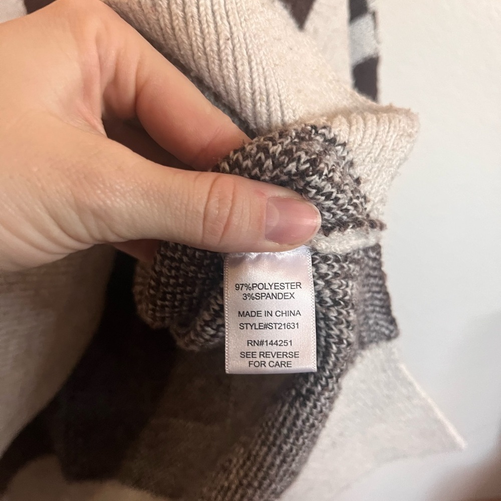 Sincerely Jules Checkered Knit Crewneck Sweater - Picture 7 of 7